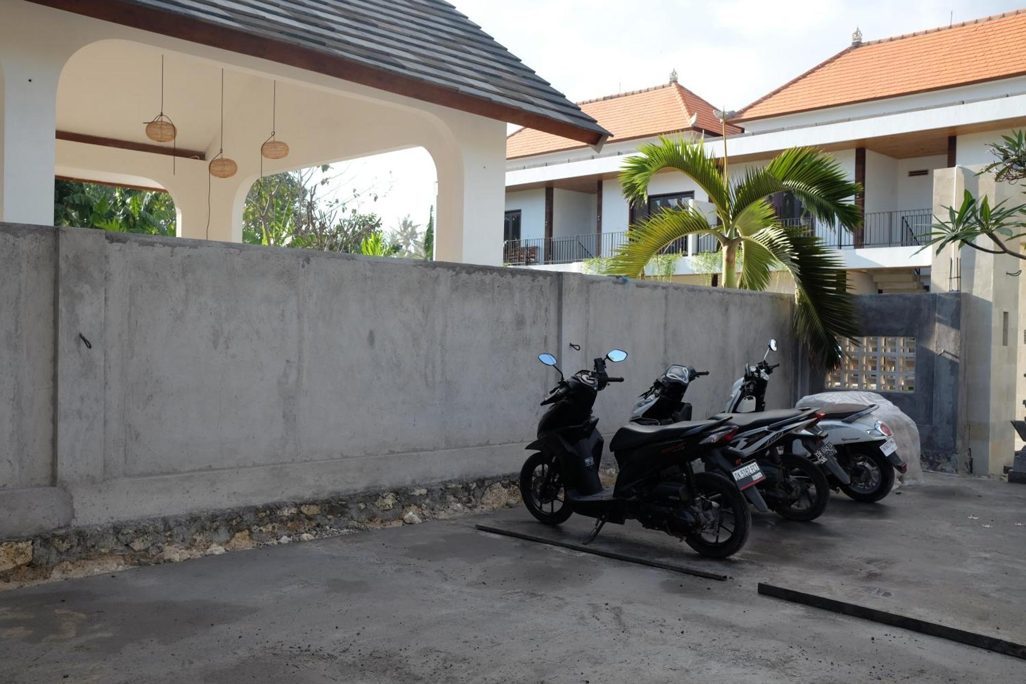 Dipenida Bali Hotel Batununggul Ngoại thất bức ảnh